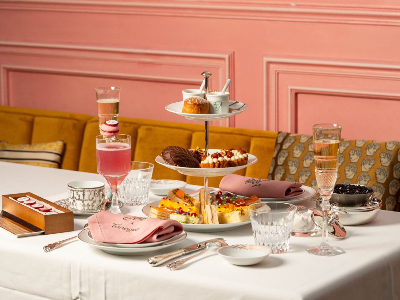 HOS06009RU24 Bake high tea items:7:252 2025-2026